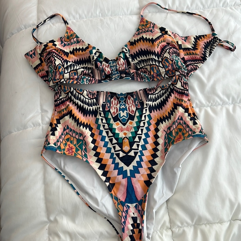 Athleta one piece, Lyrica swimsuit, size small